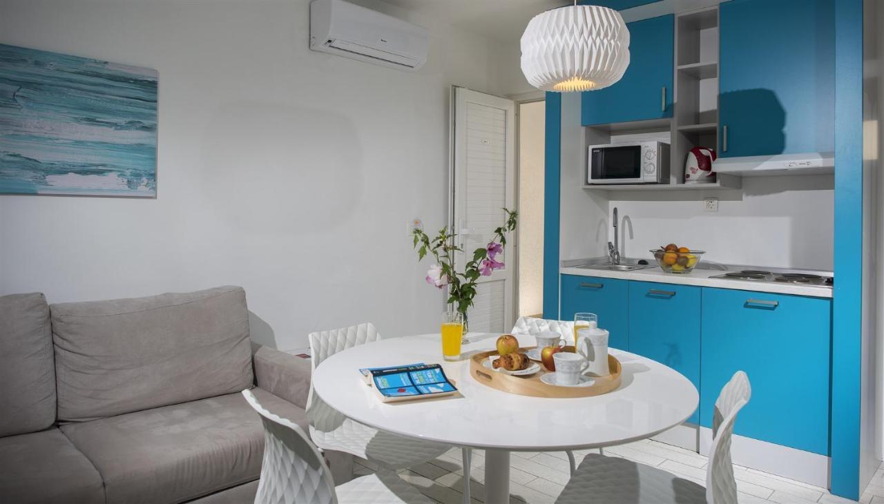 Aminess Vival Port9 Residence กอร์จูลา ภายนอก รูปภาพ