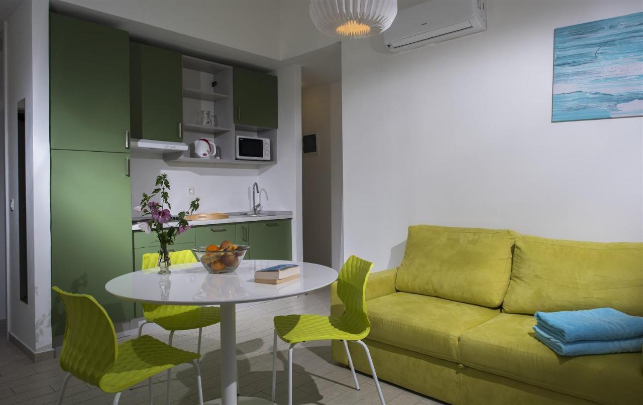 Aminess Vival Port9 Residence กอร์จูลา ภายนอก รูปภาพ